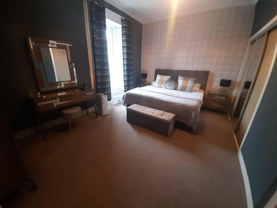 Stunning Riverside Town House With Views Ayrshire Girvan Ngoại thất bức ảnh