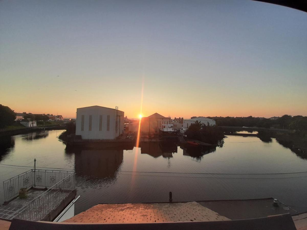 Stunning Riverside Town House With Views Ayrshire Girvan Ngoại thất bức ảnh